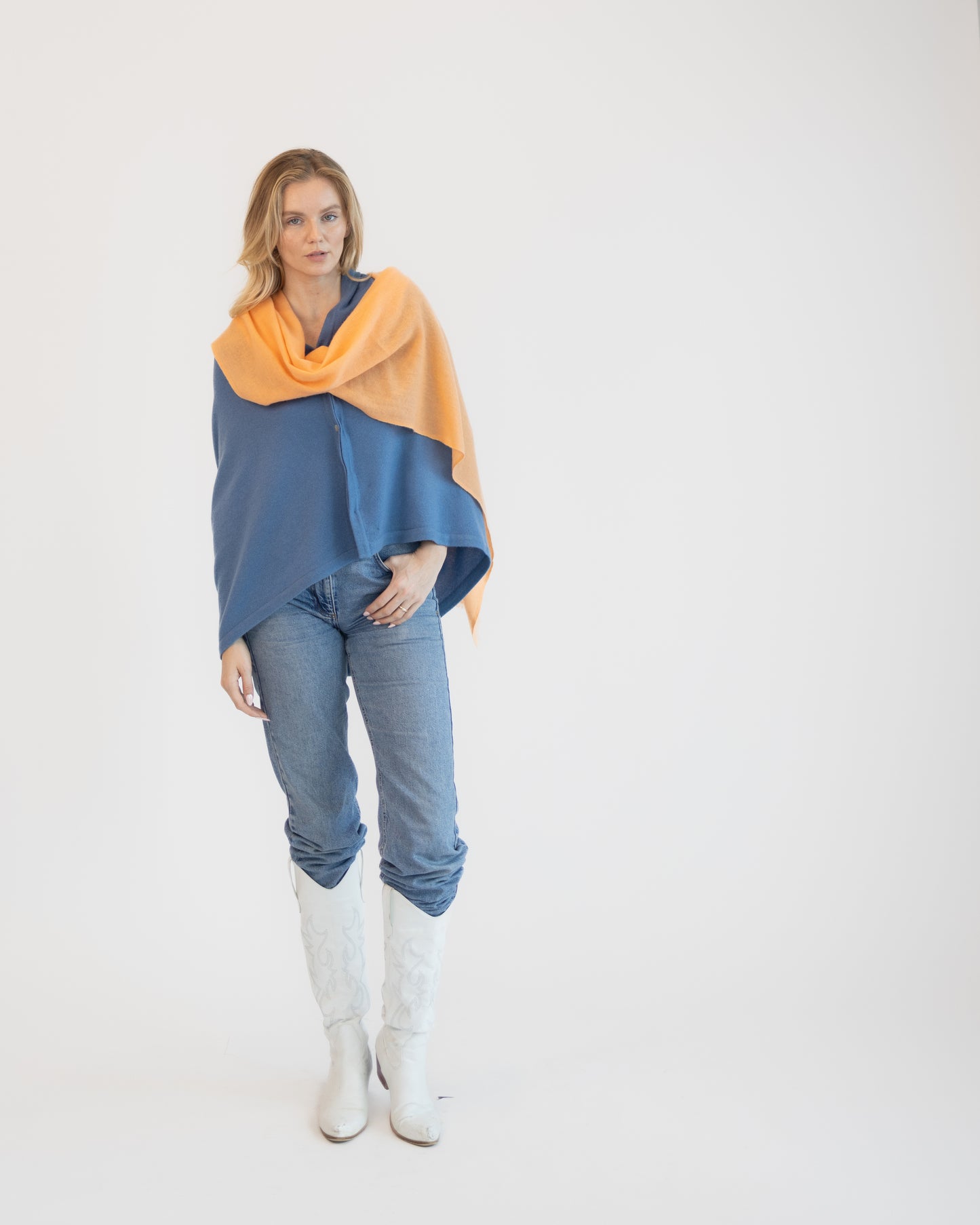 Button Poncho Light Blue