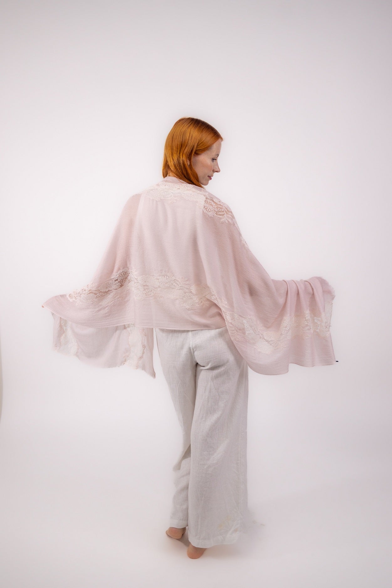 Cashmere W/ Lace Shawl Light Pink