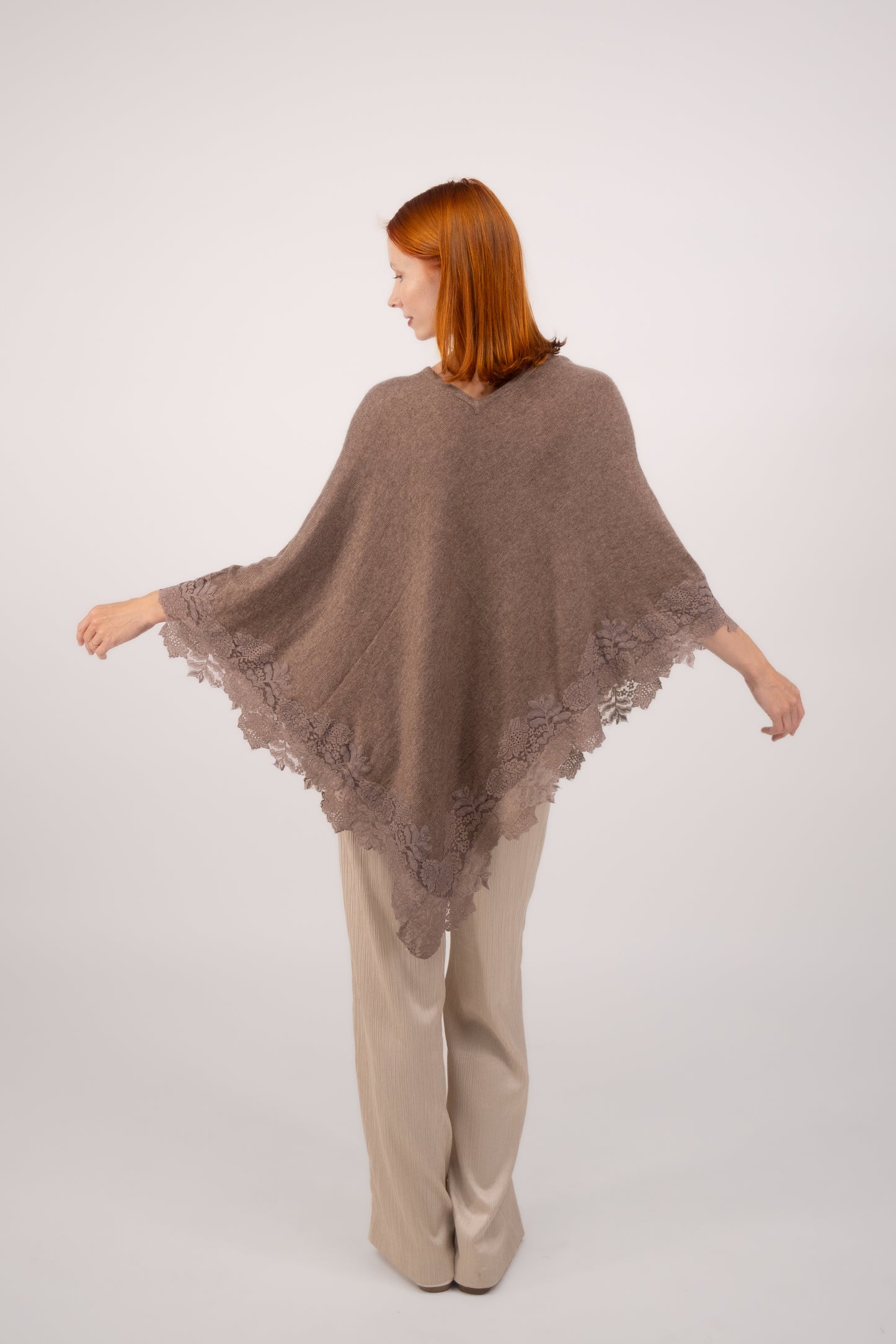 Poncho W/Lace Detail- Brown