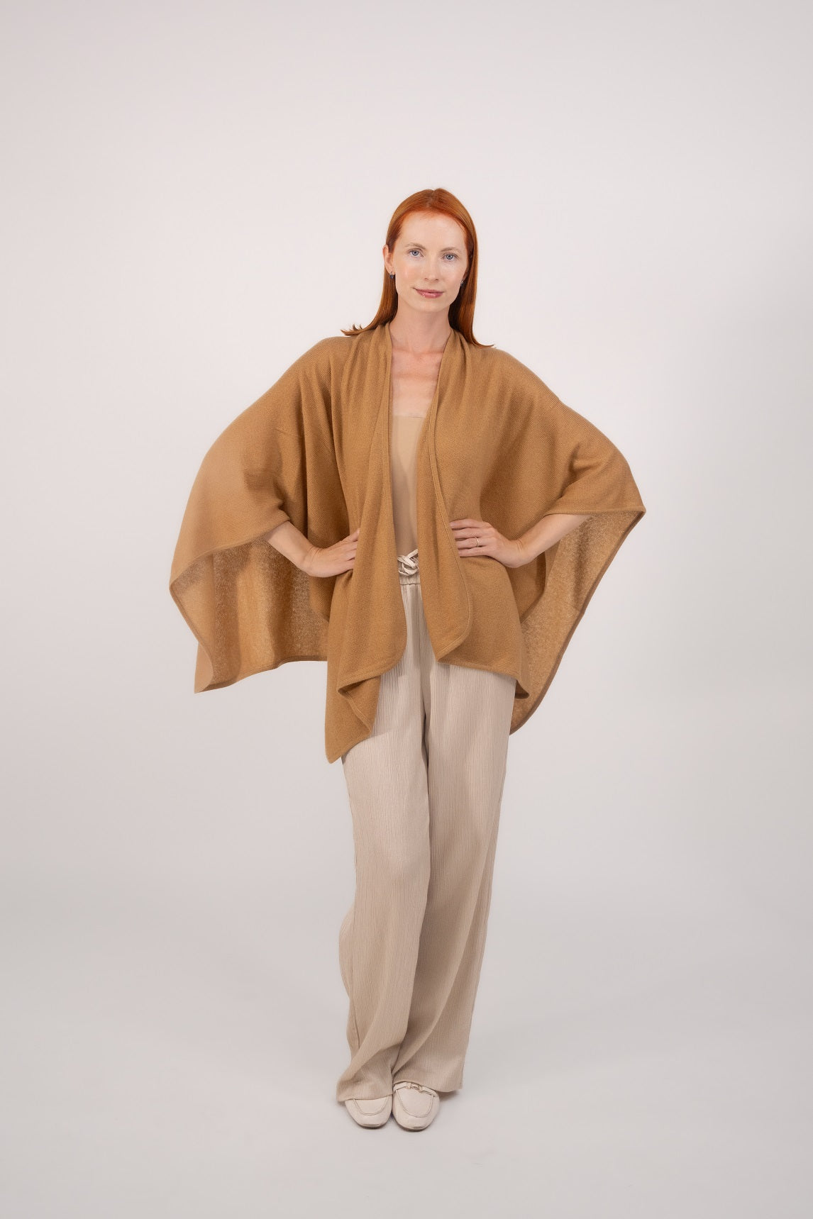Supreme Wrap Cape -doe