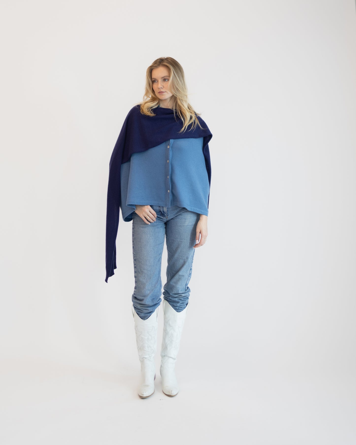 Button Poncho Light Blue