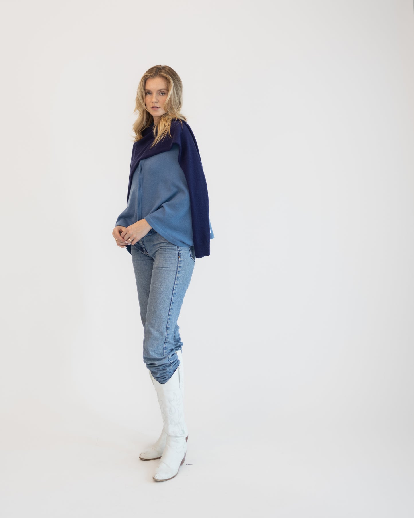 Button Poncho Light Blue