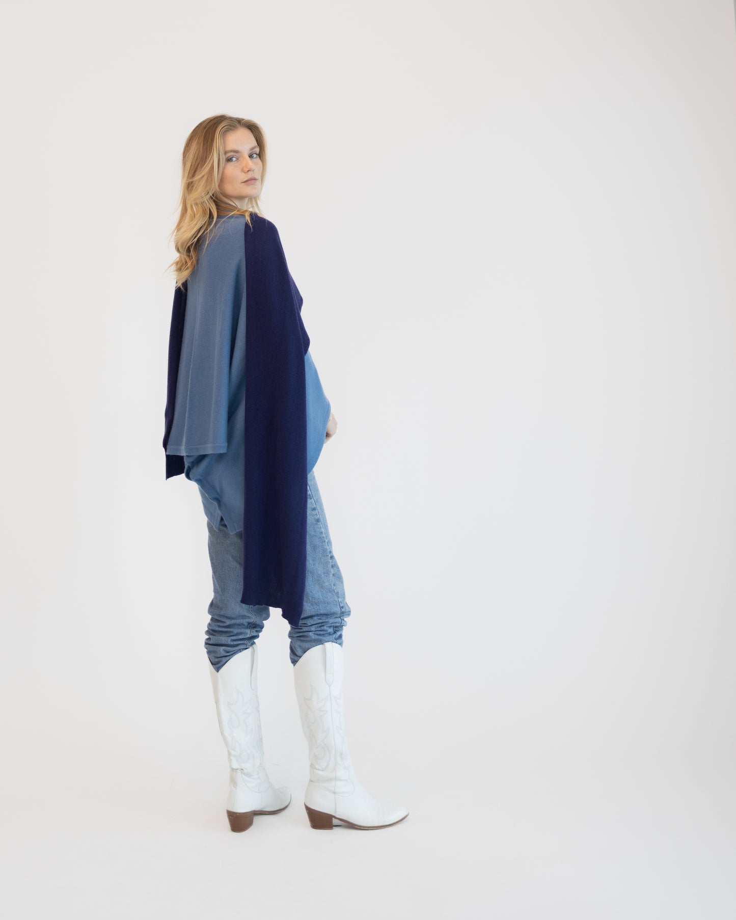 Button Poncho Light Blue