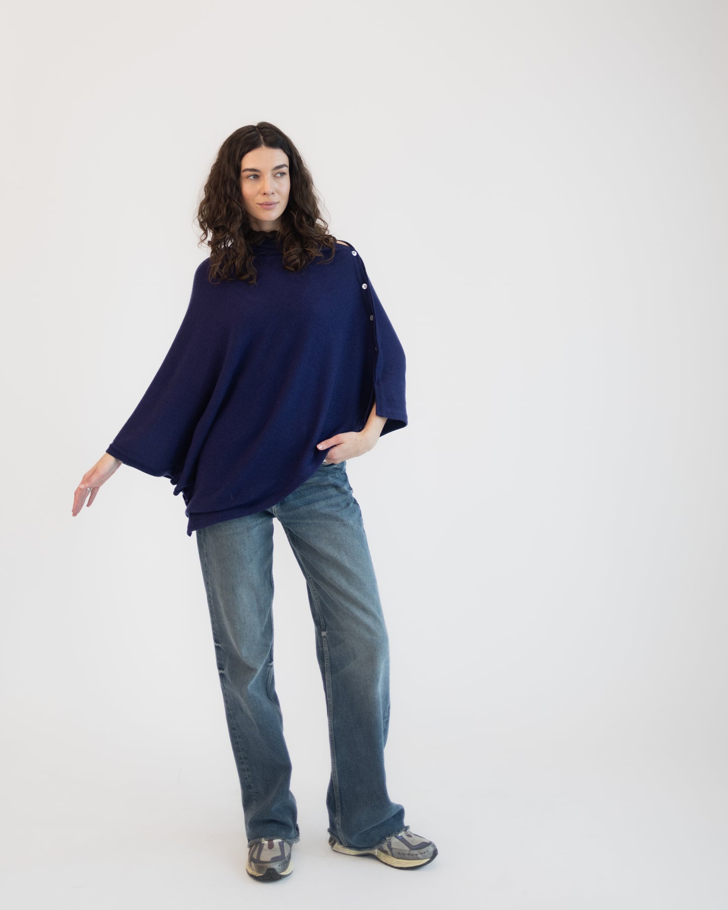 Button Poncho Mid night  Blue