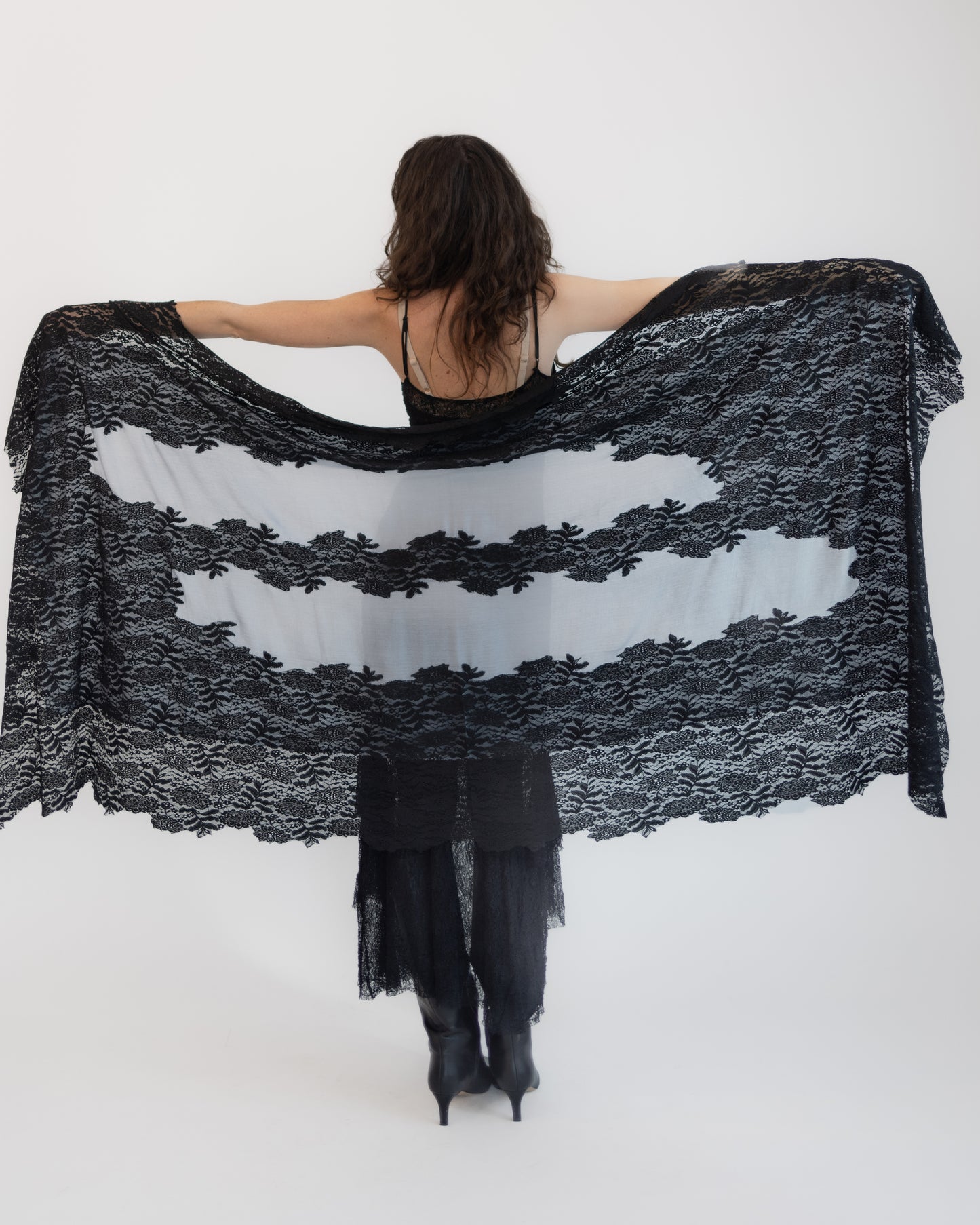 Cashmere w/ Lace Shawl in Black and Gray